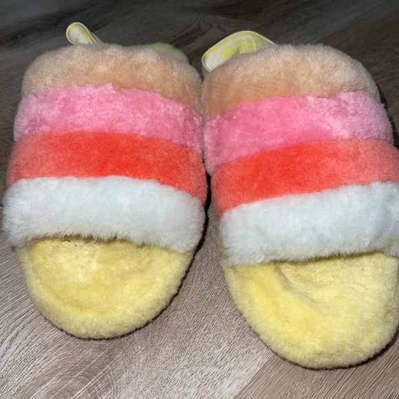 Ugg slide slippers - Picture 4 of 5